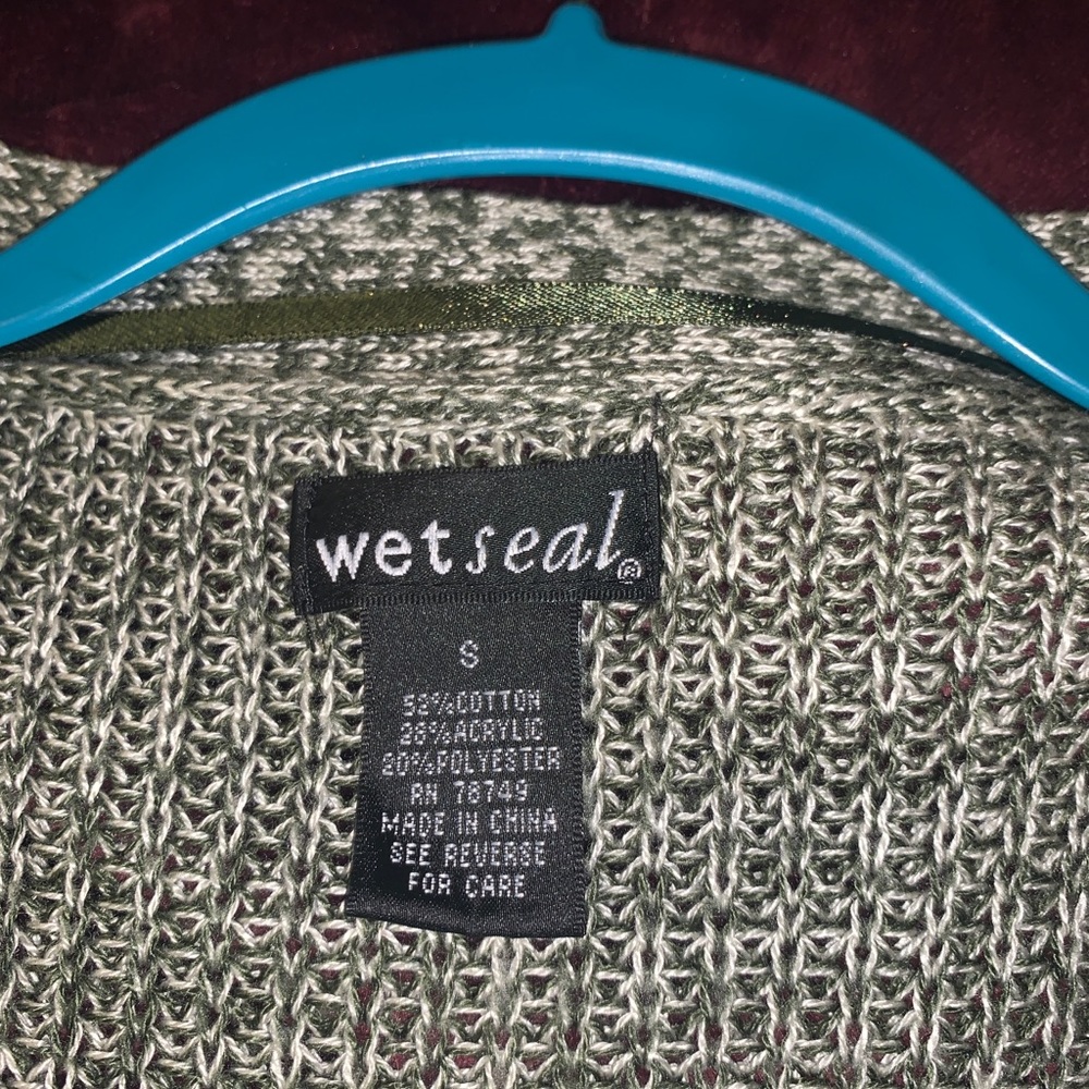 Cardigan - Picture 3 of 3